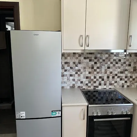 Eretria Apartment شقة *