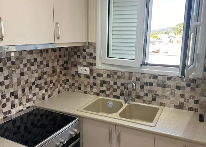 아파트 Eretria Apartment *